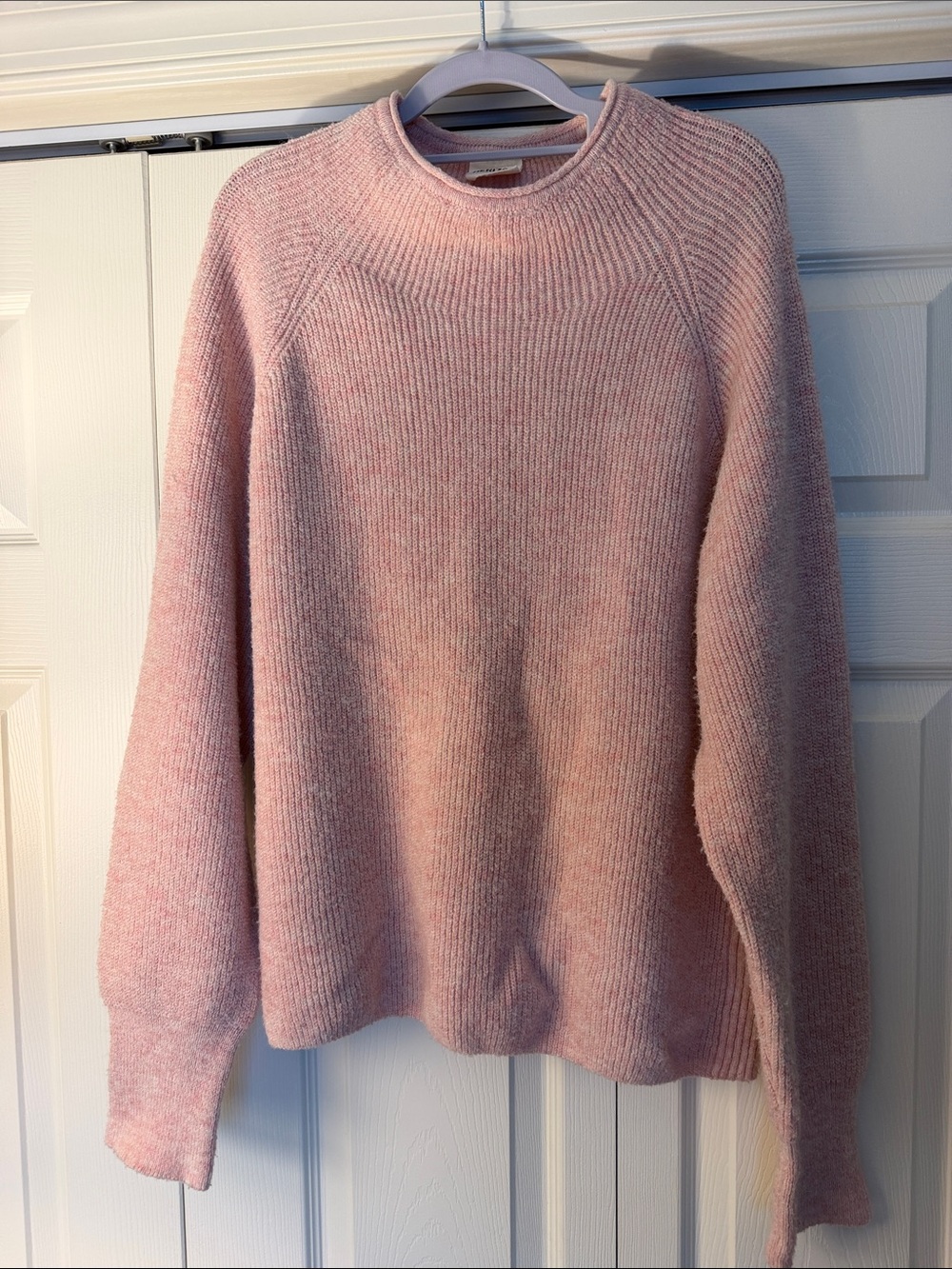 Horizon Women's Crewneck Knit Sweater in Blush Pink